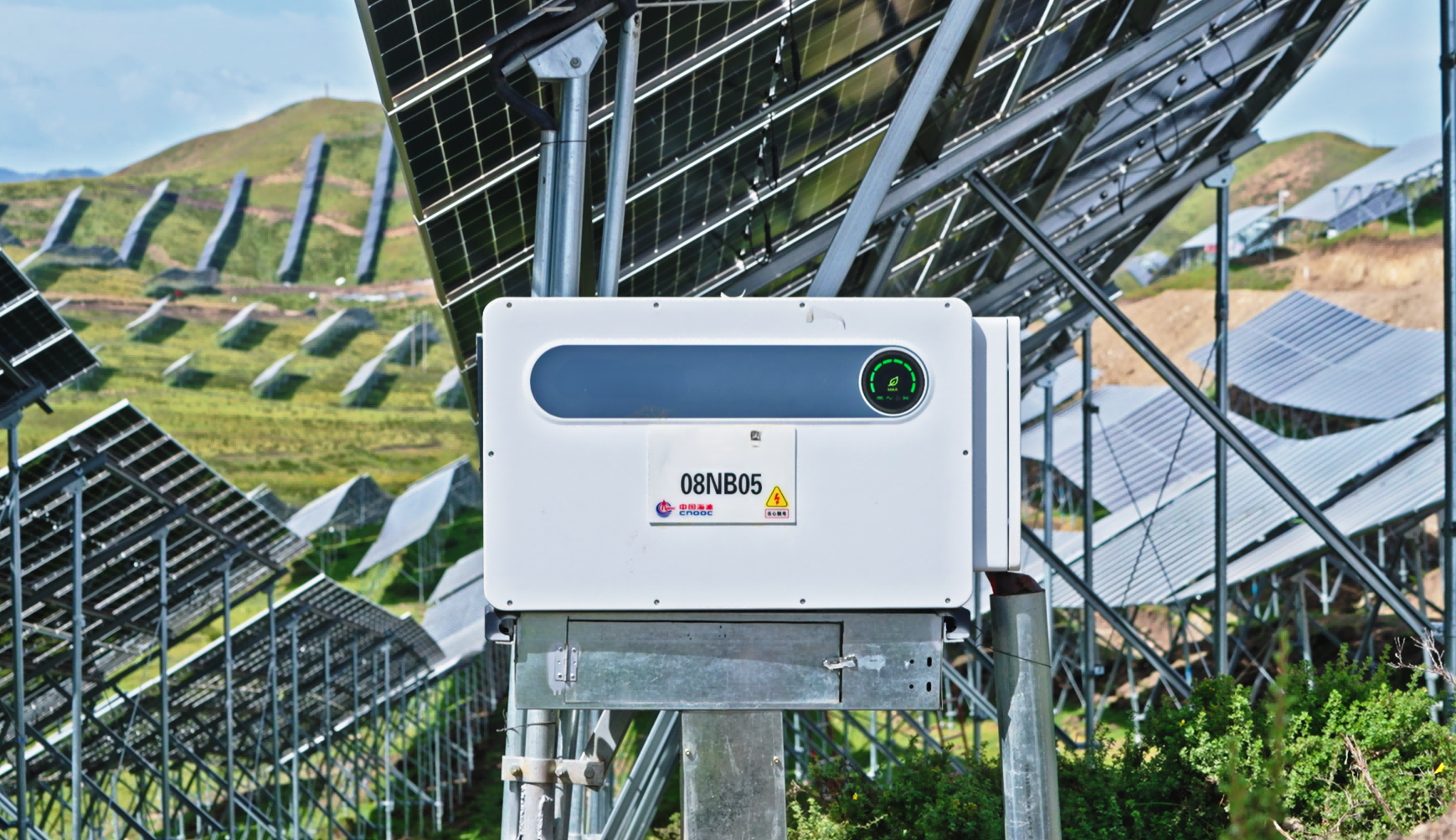 What is the difference between photovoltaic inverters and energy storage inverters?